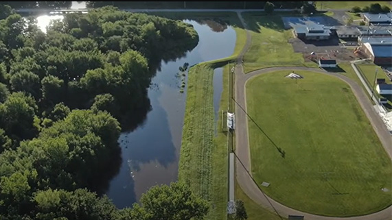 flood waters in New Hartfort, Iowa in 2008