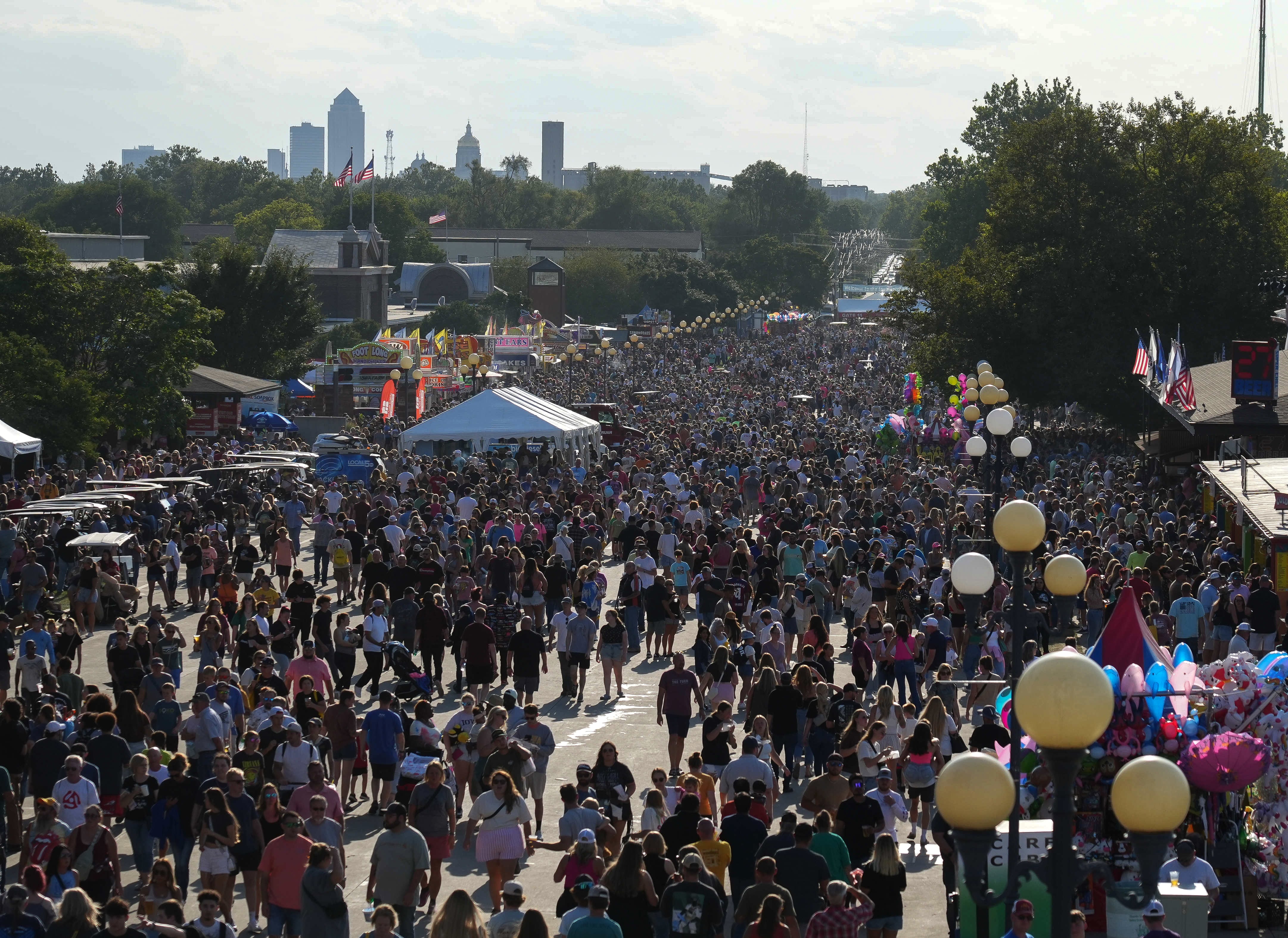 Large crowd on the Grand concourse at the Iowa State Fair