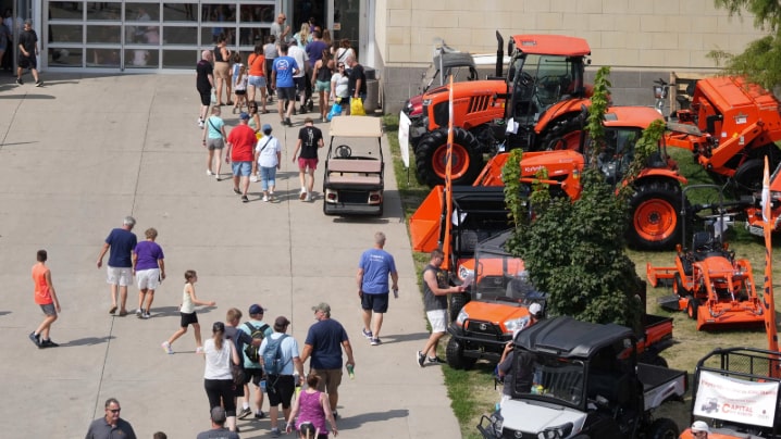 Sunday crowd outside the Varied Industries Building