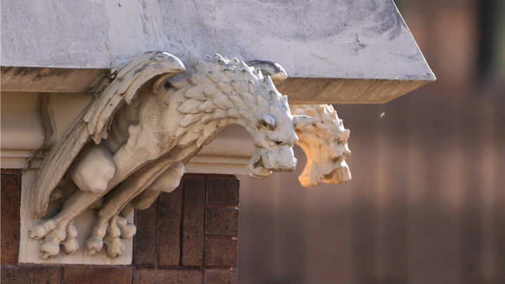 winged lions on a building in Des Moines