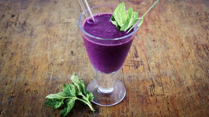 Berry Lavender Smoothie